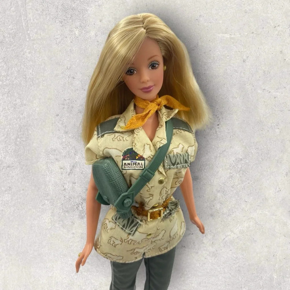 Animal  Kingdom Barbie - Picture 2 of 6